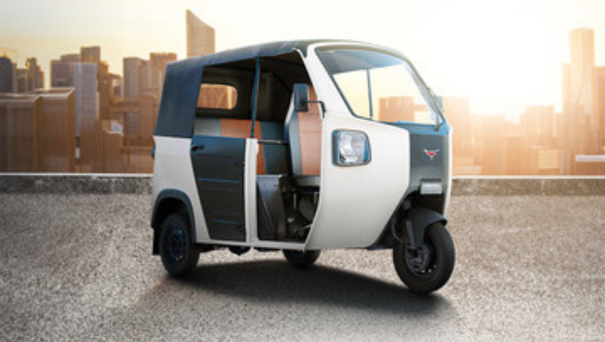 Montra Super Auto Electric